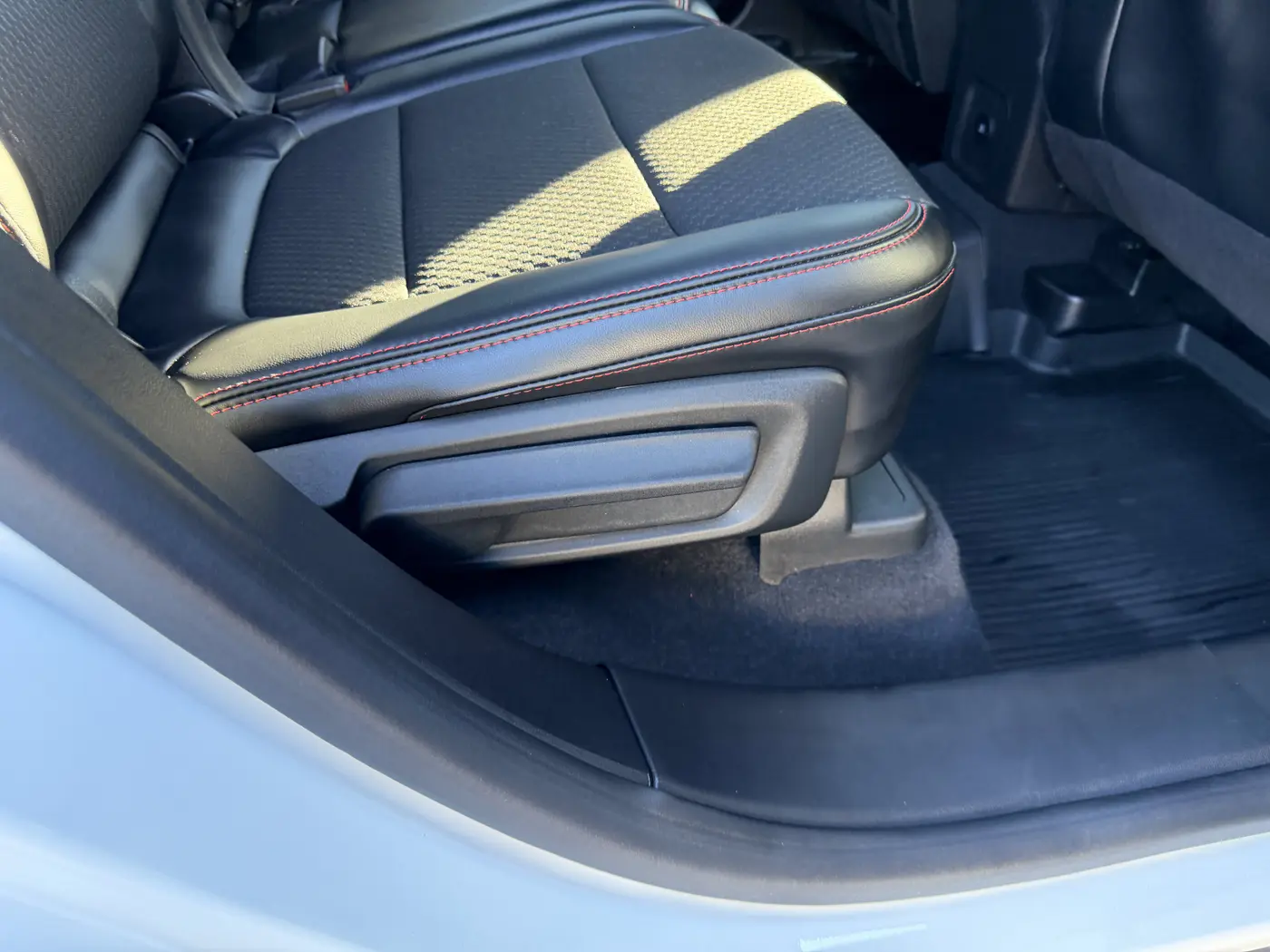 2023 Ford Escape - $25,880