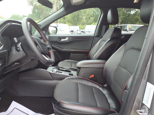 2024 Ford Escape - $25,560