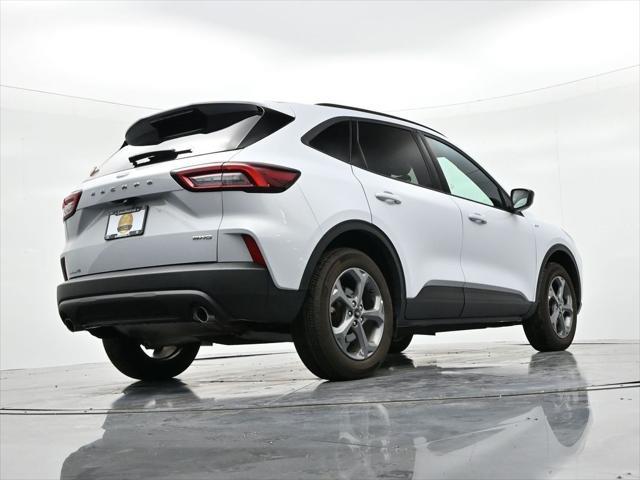2025 Ford Escape - $23,890