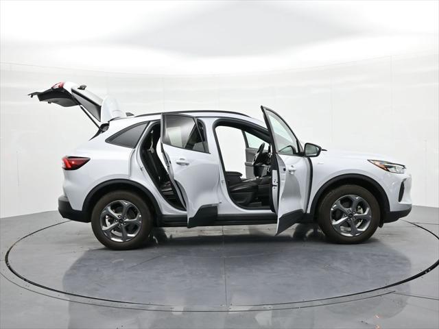 2025 Ford Escape - $23,890