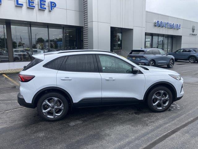 2025 Ford Escape - $23,994
