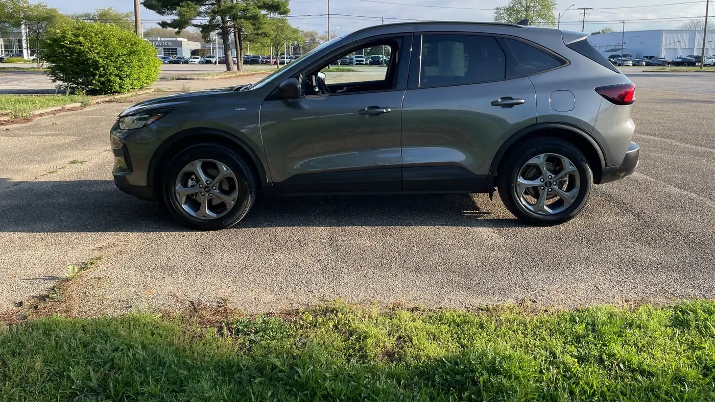 2025 Ford Escape ST-Line
