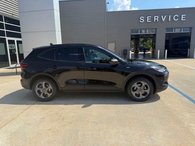 2025 Ford Escape - $22,601