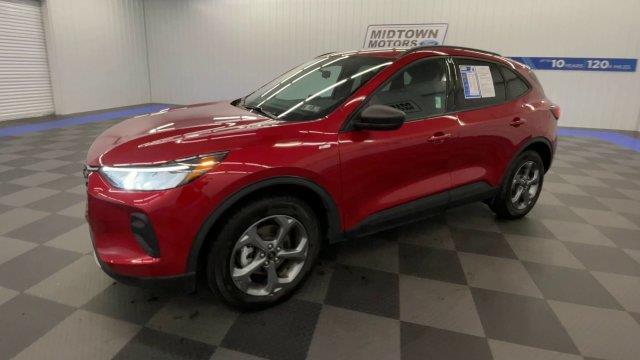 2025 Ford Escape - $24,980