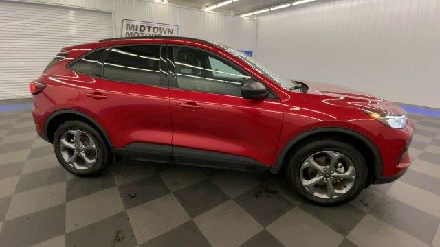 2025 Ford Escape - $24,980