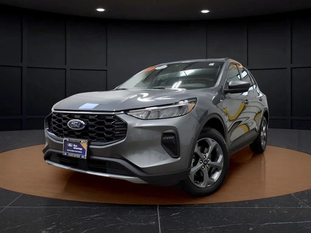 2026 Ford Escape - $28,995