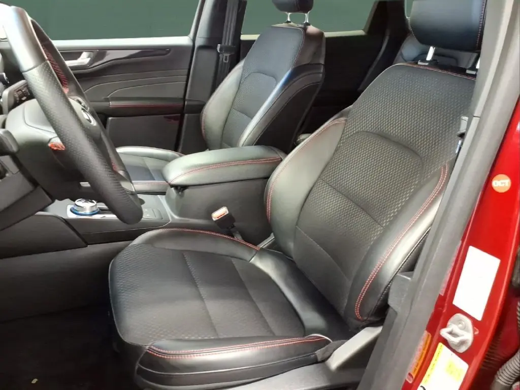 2026 Ford Escape - $28,995