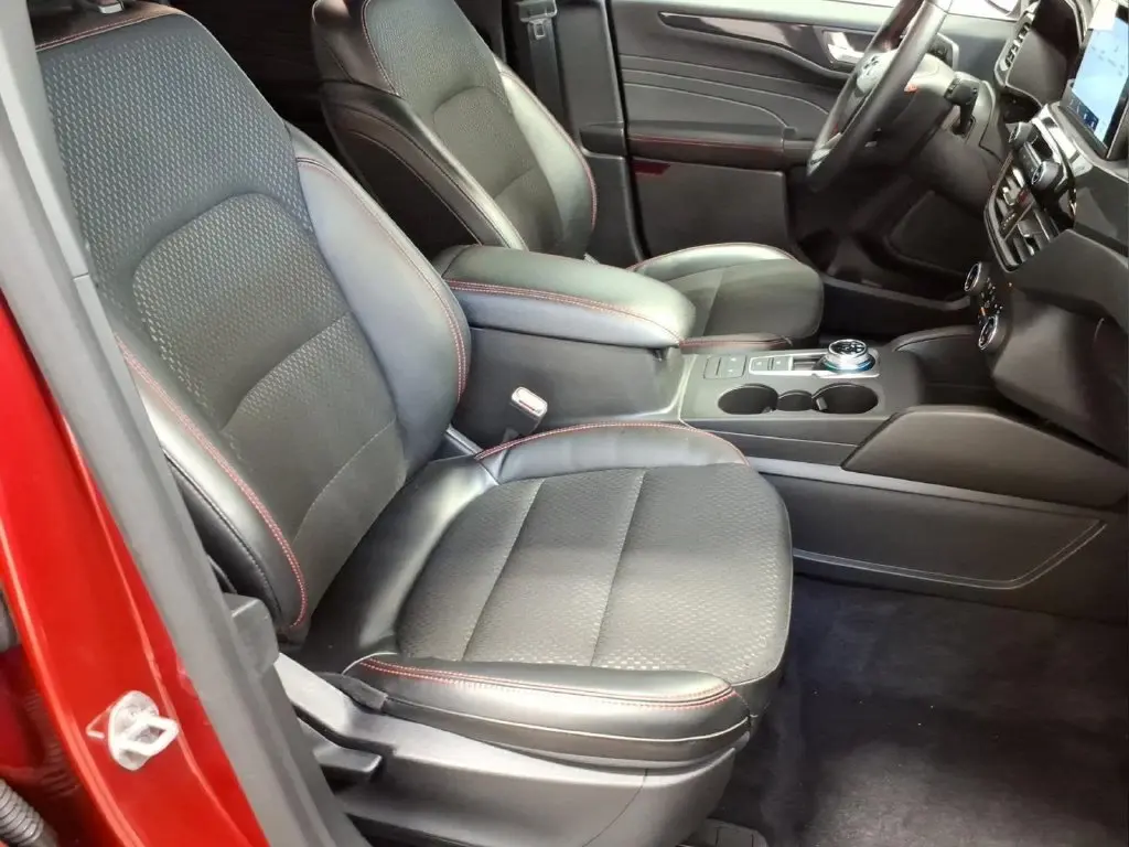 2026 Ford Escape - $28,995