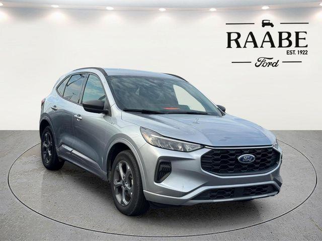 2023 Ford Escape ST-Line — photo 1 of 12