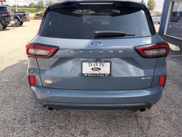 2023 Ford Escape - $23,990