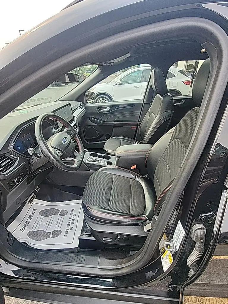 2023 Ford Escape - $27,995