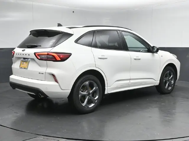 2024 Ford Escape - $26,354