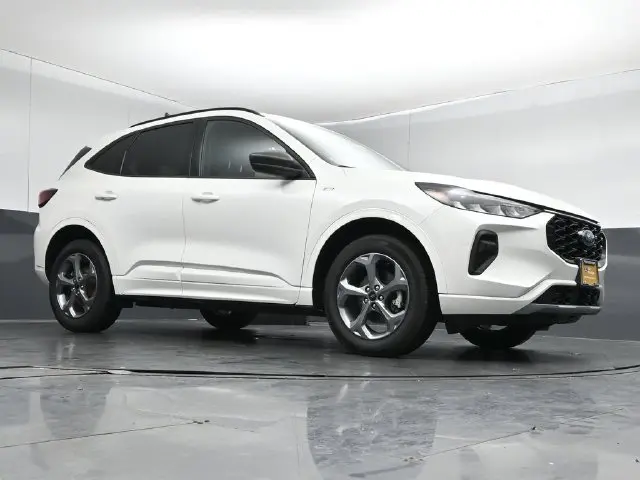 2024 Ford Escape - $26,354