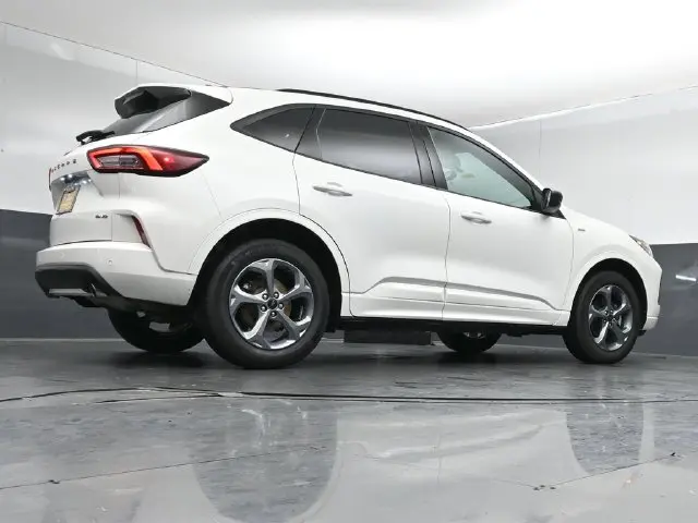 2024 Ford Escape - $26,354