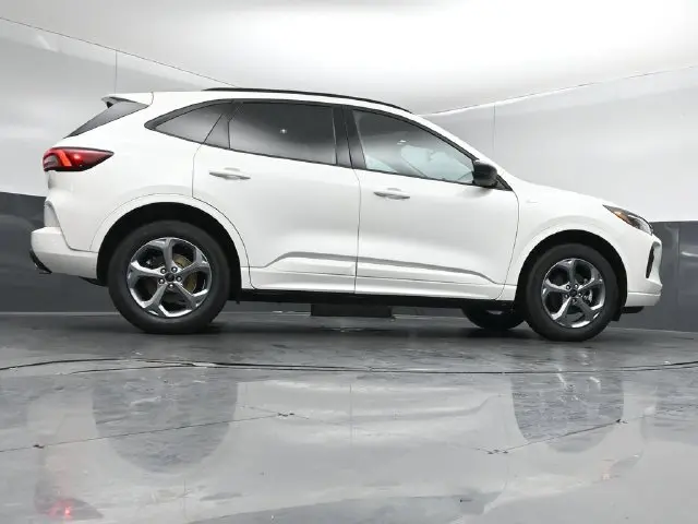2024 Ford Escape - $26,354