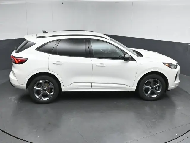 2024 Ford Escape - $26,354