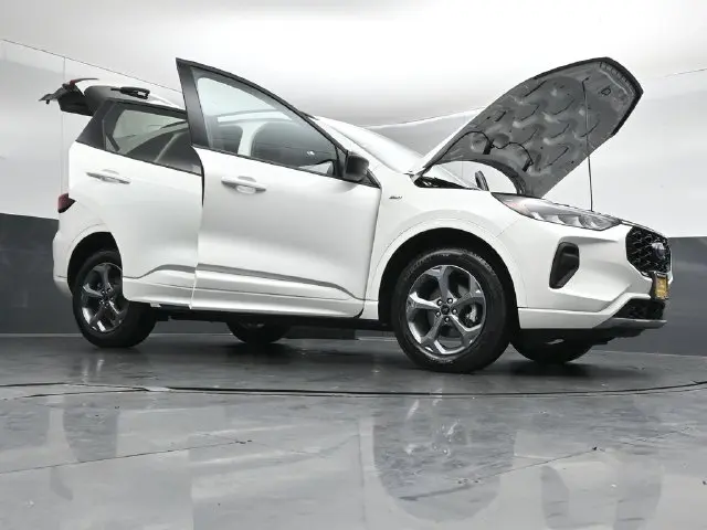2024 Ford Escape - $26,354