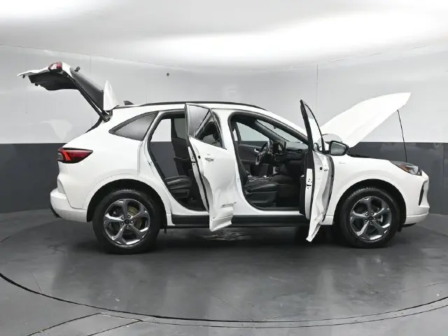 2024 Ford Escape - $26,354