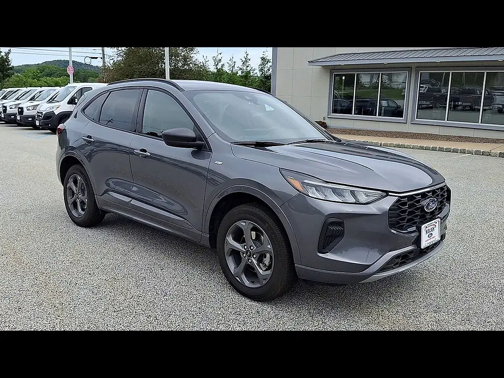 2024 Ford Escape - $27,995