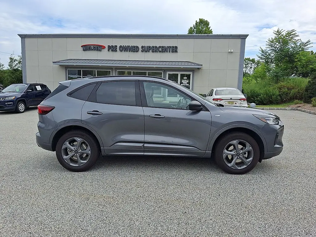 2024 Ford Escape - $27,995