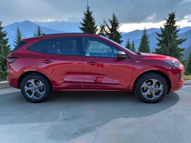 2024 Ford Escape - $28,745