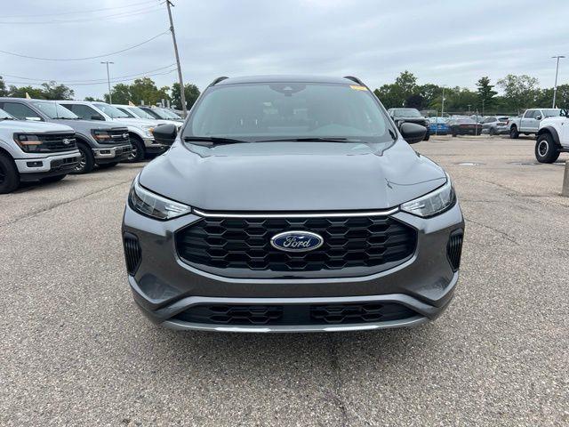 2024 Ford Escape ST-Line — photo 1 of 12