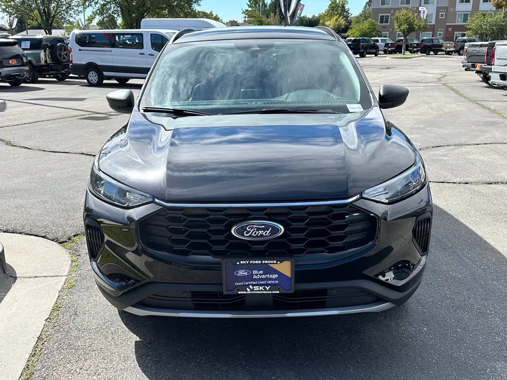 2025 Ford Escape - $23,500