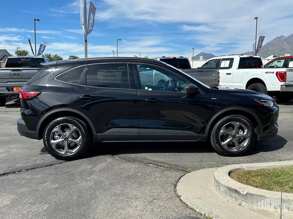 2025 Ford Escape - $23,500