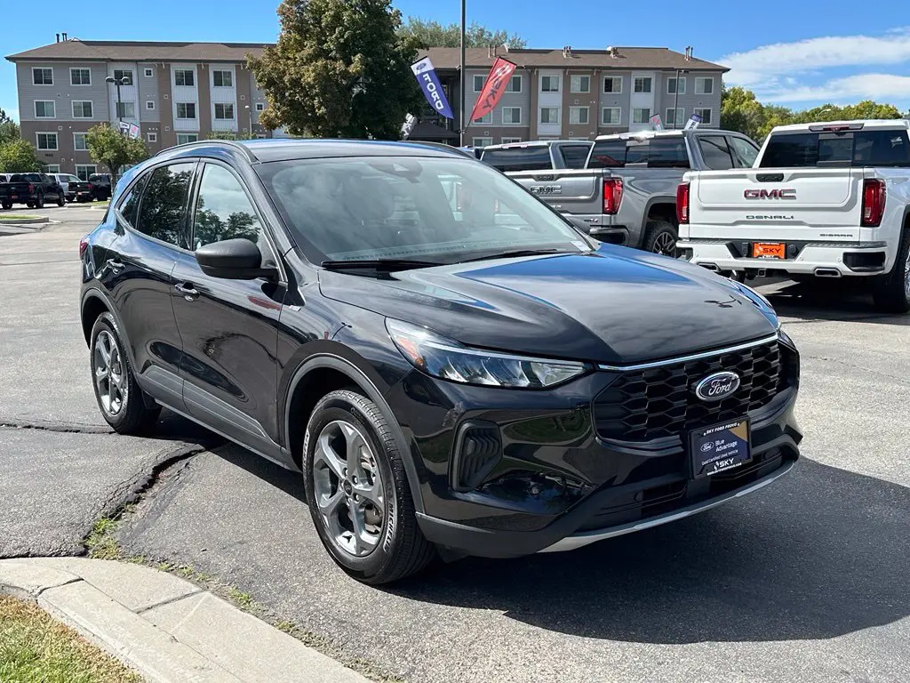 2025 Ford Escape - $23,500