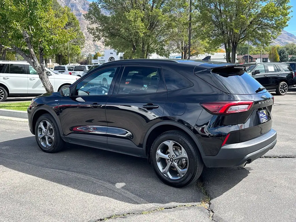 2025 Ford Escape - $23,500