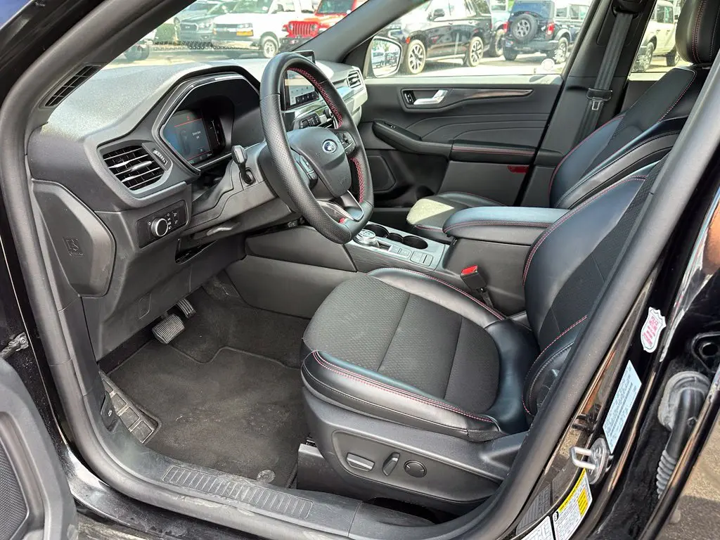 2025 Ford Escape - $23,500