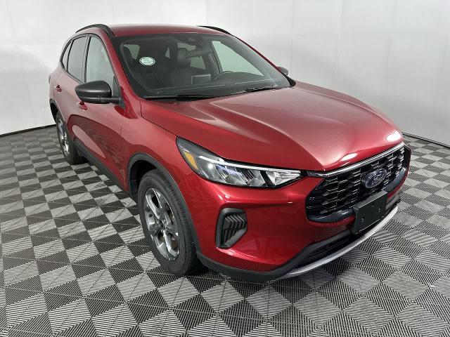 2025 Ford Escape - $23,900