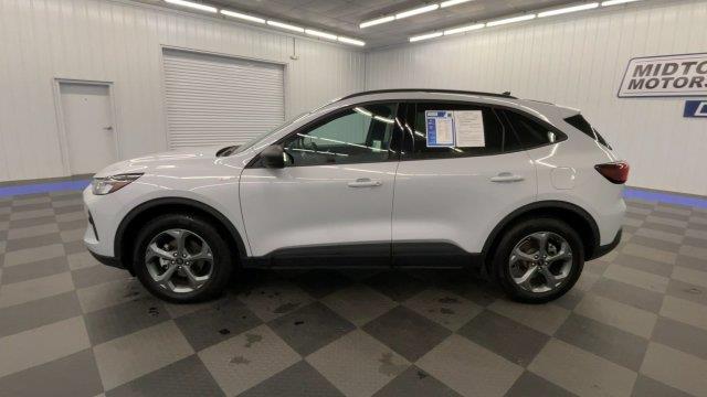 2025 Ford Escape - $24,980
