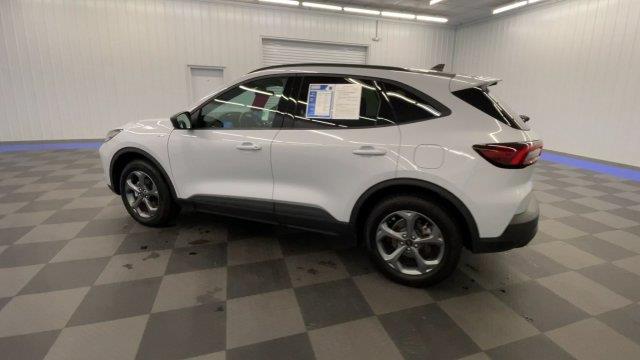 2025 Ford Escape - $24,980