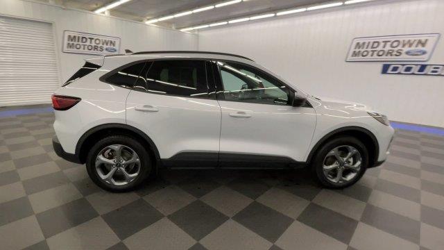 2025 Ford Escape - $24,980
