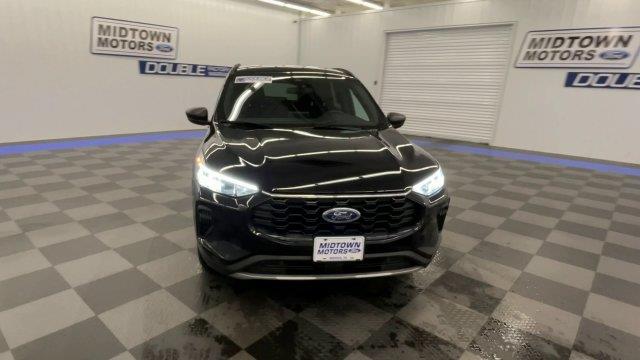 2025 Ford Escape - $24,980