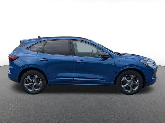 2023 Ford Escape - $25,700