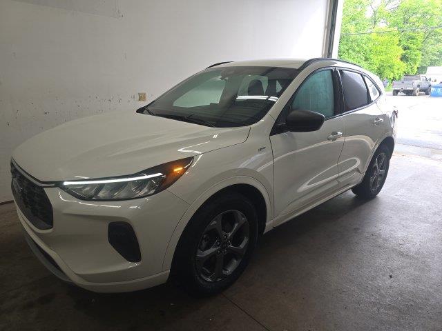 2023 Ford Escape - $17,881