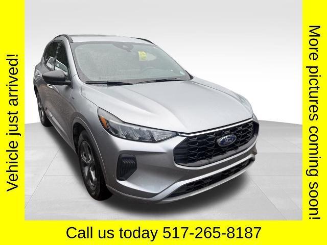 2023 Ford Escape - $20,000