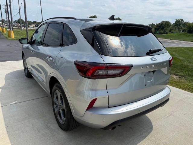 2023 Ford Escape - $20,000