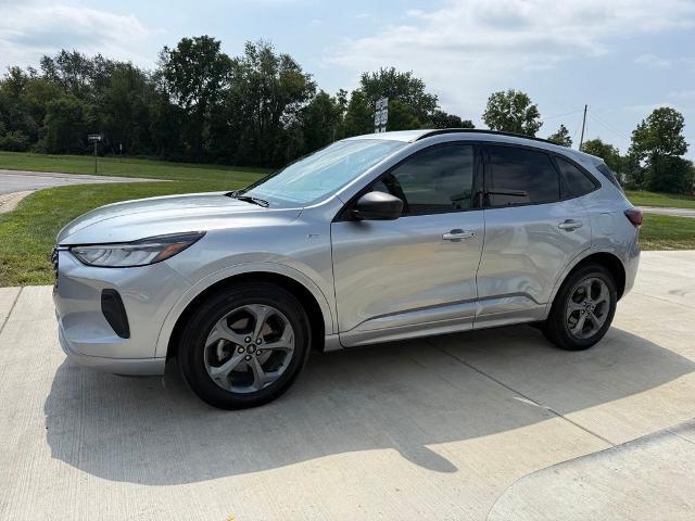 2023 Ford Escape - $20,000