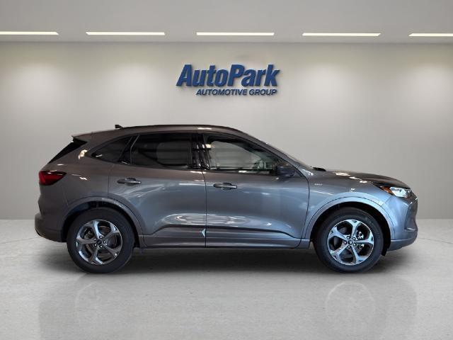 2024 Ford Escape - $21,995