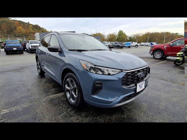 2024 Ford Escape - $27,995