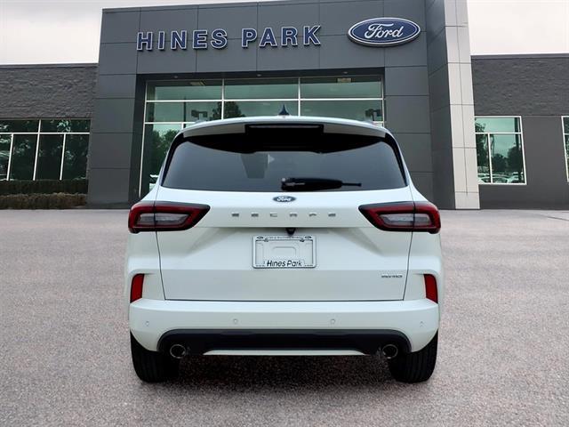 2024 Ford Escape - $26,599