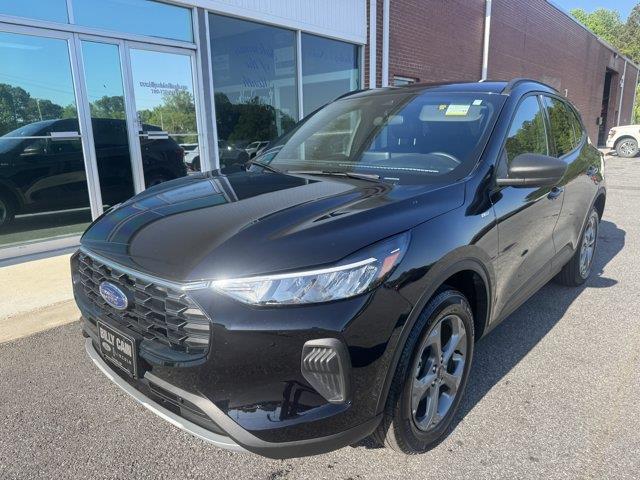 2025 Ford Escape - $23,995