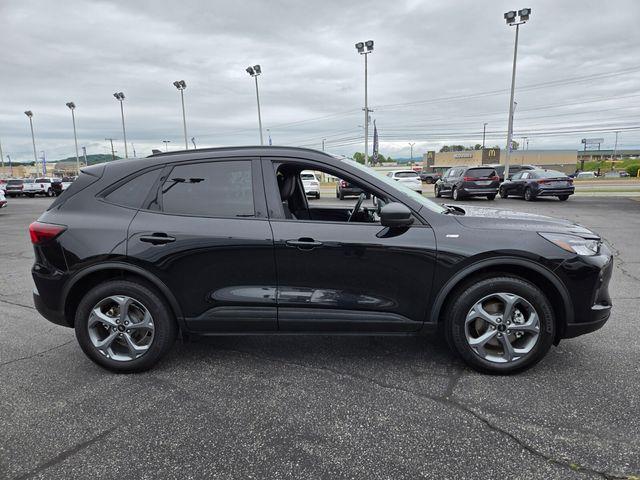 2025 Ford Escape - $24,394