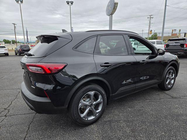 2025 Ford Escape - $23,694