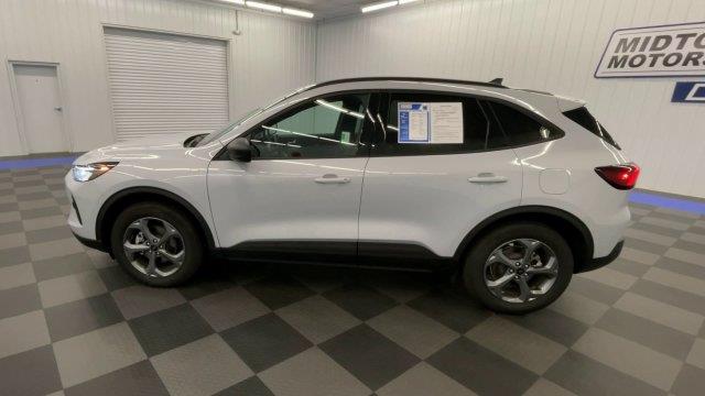 2025 Ford Escape - $24,980