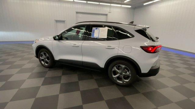 2025 Ford Escape - $24,980