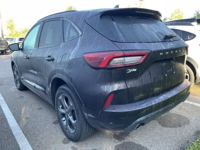 2023 Ford Escape - $25,700